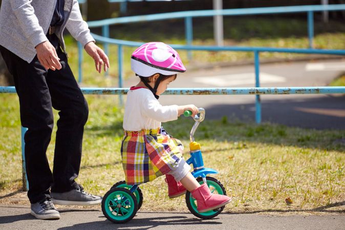 ベビーカー代わり トップ 三輪車