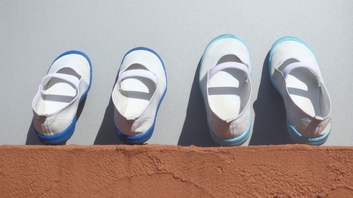 保育園の上履き選び。洗う頻度や洗い方、上履き入れや1歳向け紐や絵の