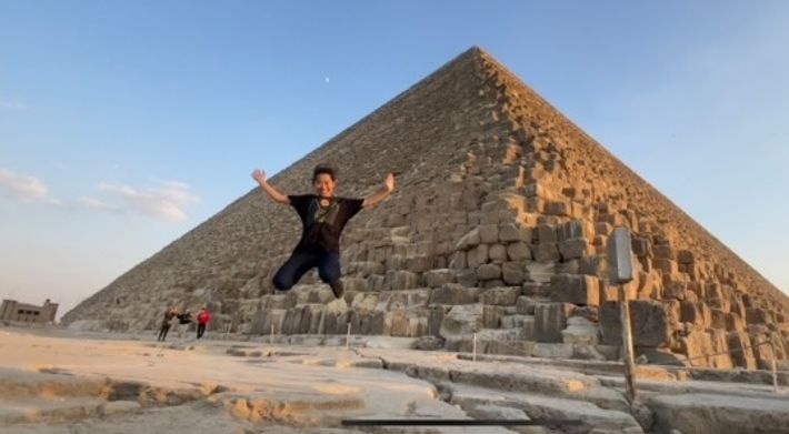 エジプトのピラミッドと田中環子