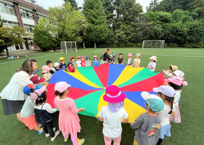 アオバ・ジャパンインターナショナル光が丘の幼稚部の子ども達